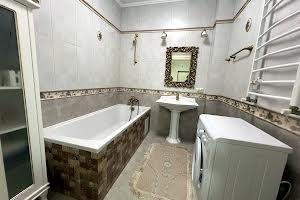 квартира за адресою Анатолія Тегзи вул. (Возз'єднання), 45