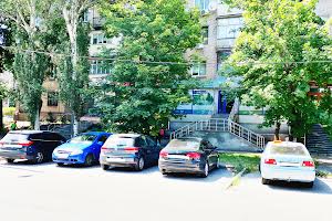 комерційна за адресою Незалежної України вул. (40 років Радянської України), 92
