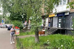 комерційна за адресою Ольжича вул., 3