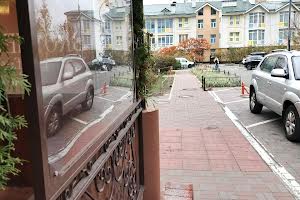 коммерческая по адресу Миколы Бажана просп., 14