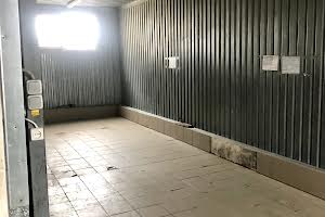 комерційна за адресою Центральна, 12