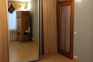 квартира за адресою Академіка Корольова вул., 37