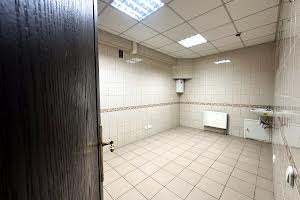 комерційна за адресою Шевченка вул., 3