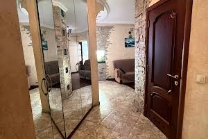 квартира за адресою Драгоманова вул., 31-Б