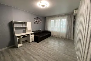 квартира за адресою житловий масив Тополя-3 вул., 1