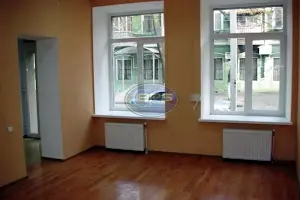 коммерческая по адресу Успенський, 3