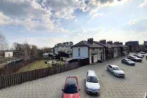 будинок за адресою Чорновола вул.