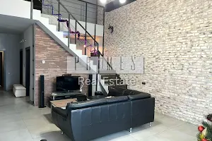 будинок за адресою Набережна вул.