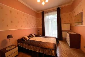 квартира за адресою Гетьмана Петра Дорошенка вул. (), 71
