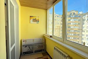квартира за адресою Василя Симоненка вул., 44