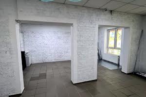 комерційна за адресою Петрівська вул., 1