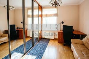 дом по адресу Патріотів ул.