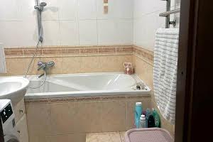 квартира за адресою Олександра Борисенка вул. (Короленка), 3