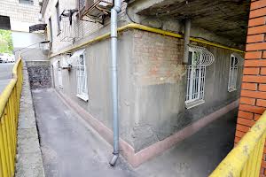 коммерческая по адресу Михаила Грушевского ул., 34/1