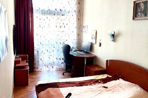 квартира за адресою Куликівський узвіз (Революції), 9