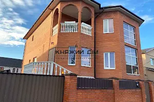 дом по адресу Бровары, Молодіжна, 5А