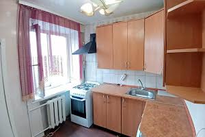 квартира за адресою Кам'янецька вул., 108
