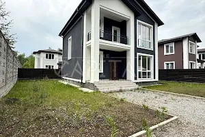 будинок за адресою Конквеста Роберта, 24