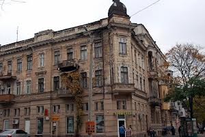 квартира за адресою Кінна вул., 18