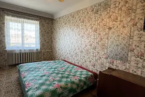 квартира за адресою Перемоги просп., 12