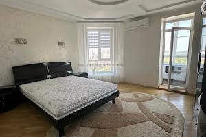 квартира за адресою Богдана Хмельницького вул., 33а