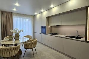 квартира за адресою Домбровського вул., 3б корп. 14