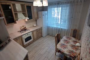 квартира за адресою Казарського вул., 1Б