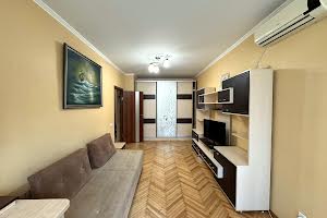 квартира за адресою Святотроїцька вул., 23