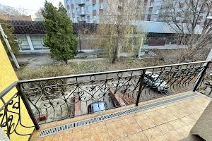 будинок за адресою Володимира Моссаковського вул. (Клари Цеткін), 30-А