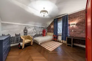 будинок за адресою Космонавтов, 5
