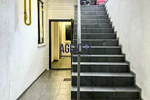 комерційна за адресою Садова вул., 1В