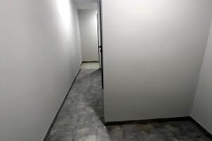 комерційна за адресою В'ячеслава Чорновола вул., 3