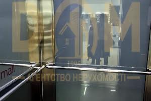 комерційна за адресою Київська вул., 2л