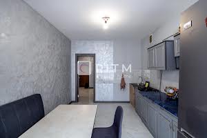 квартира за адресою Височана вул., 18
