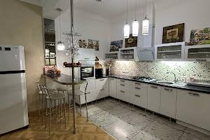 квартира по адресу Канатная ул., 102