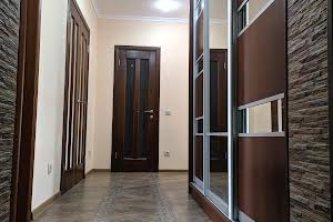 квартира за адресою Хотинська вул., 12