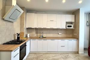квартира за адресою Трускавецька вул., 48