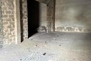 комерційна за адресою Миру, 1