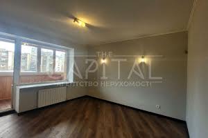 коммерческая по адресу Антоновича ул. (Горького), 122