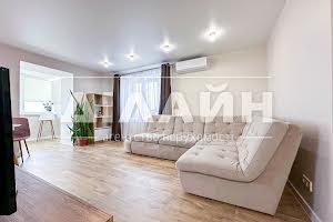 квартира по адресу Победы ул., 92