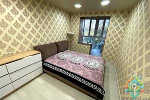 квартира за адресою Героїв просп., 4
