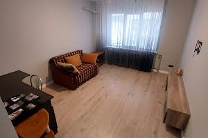 квартира за адресою Озерна, 3