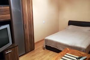 квартира за адресою Михайла Драгоманова вул. (Димитрова), 64