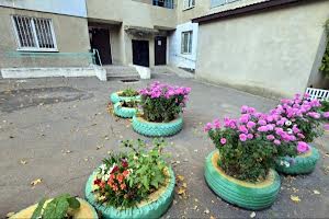 квартира за адресою Євгена Чикаленка вул., 76б