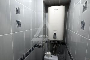квартира за адресою Шкільна вул. (Героїв Сталінграда), 18