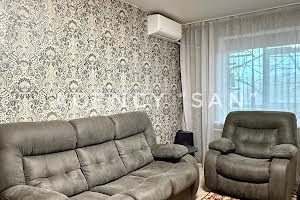 квартира за адресою Михайла Лушпи просп., 31