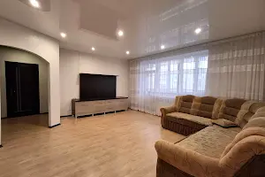 квартира за адресою Зарічанська вул., 11