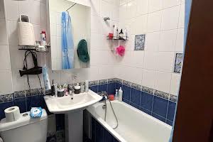 квартира за адресою Космонавтів вул., 27/3