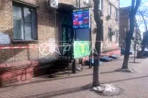 комерційна за адресою Михайла Бойчука вул. (Кіквідзе), 17