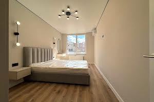 квартира за адресою Степана Бандери вул., 79